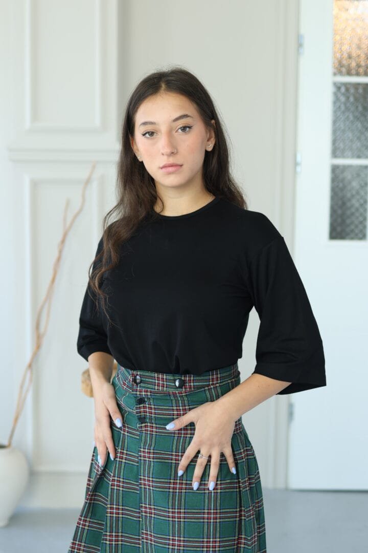 חולצת T-women- שחור