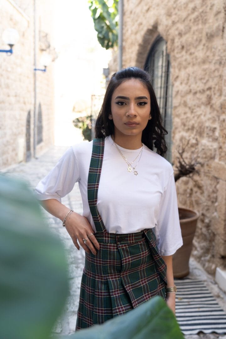 ⁦חצאית Golden ירוקה⁩ – תמונה ⁦2⁩