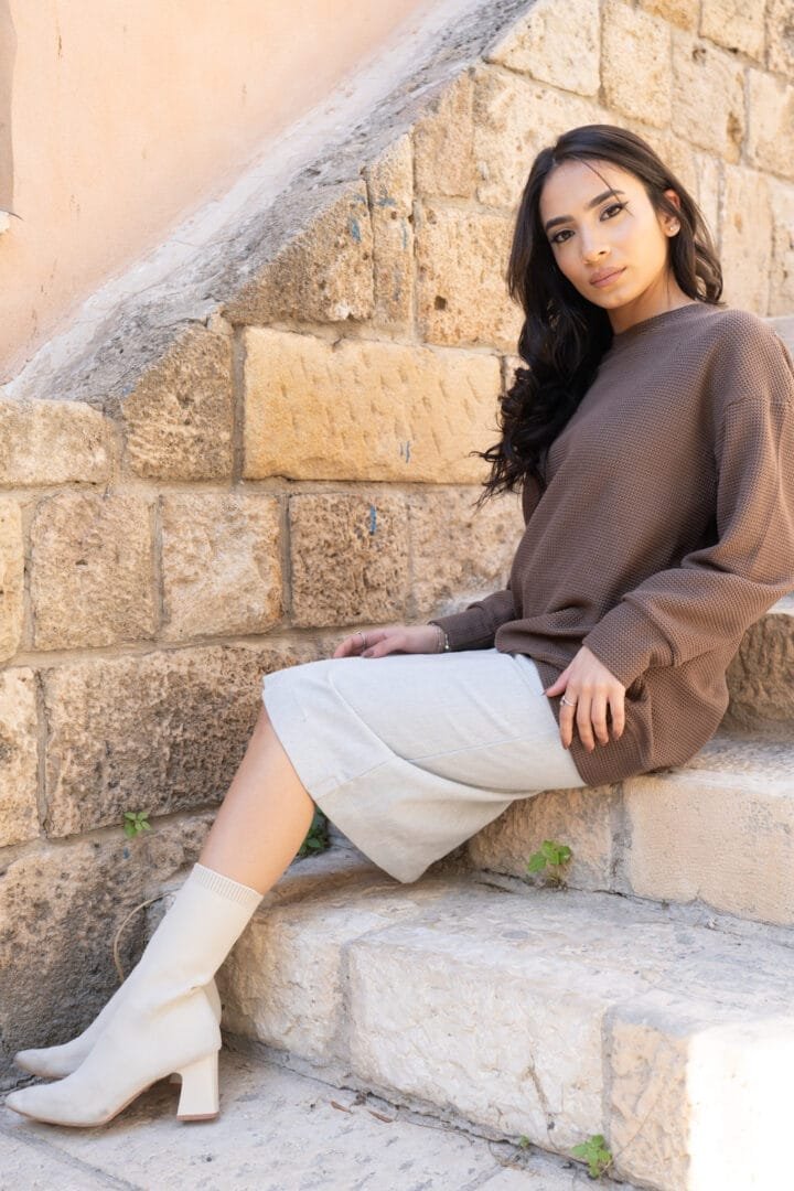 ⁦סריג Tamar oversize חום⁩ – תמונה ⁦2⁩