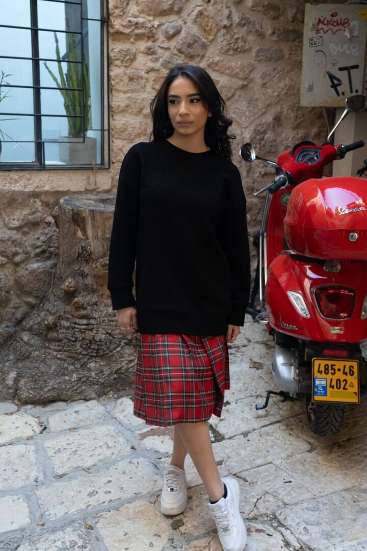 "תמר" שחור