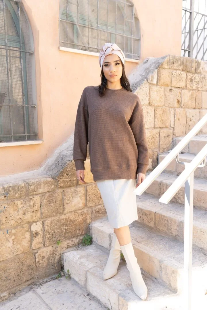 "תמר" חום